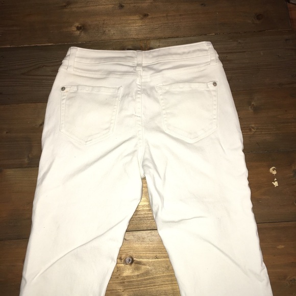 Capris - Picture 2 of 4